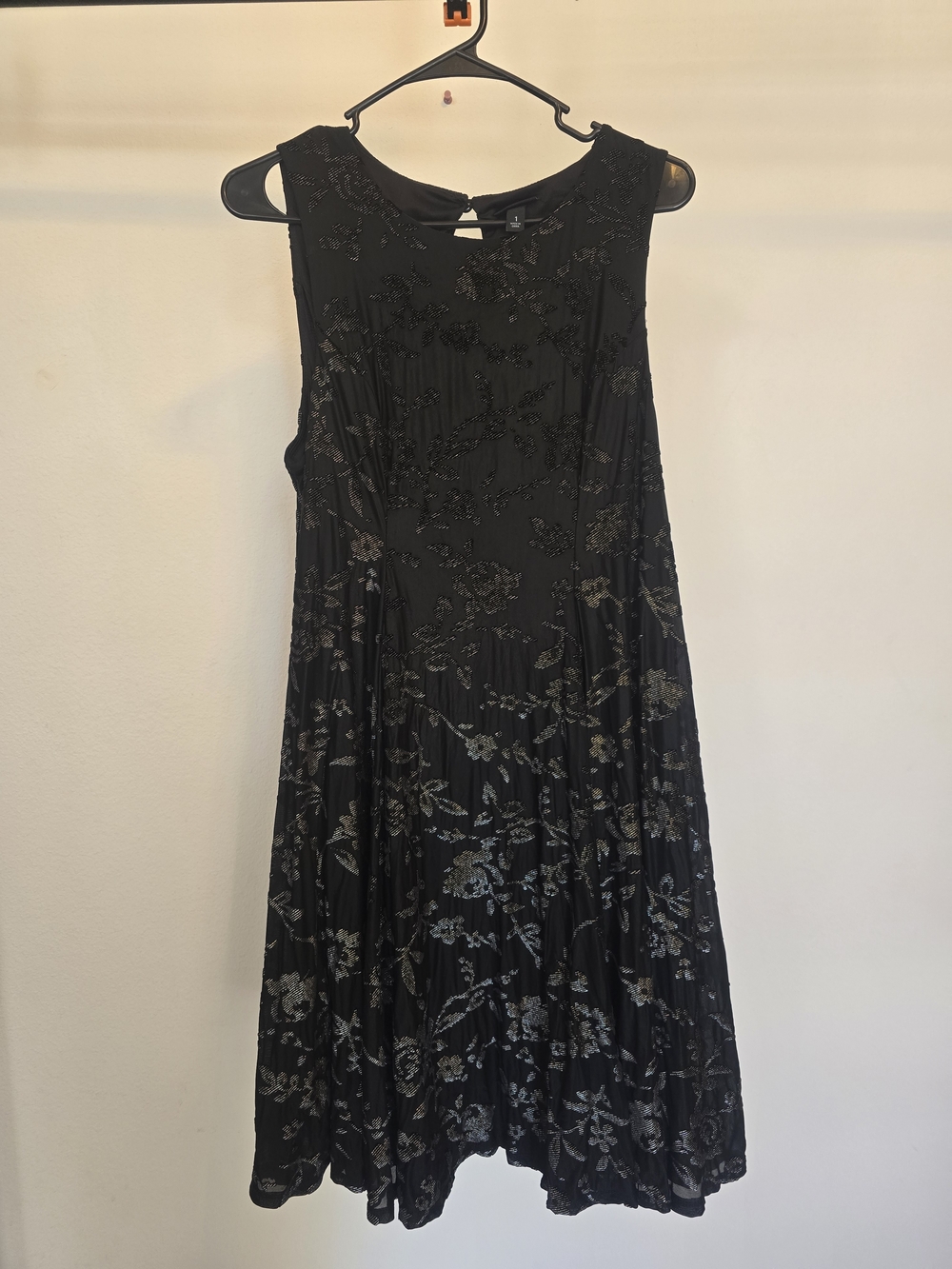 torrid Velvet Burnout Mini LBD Black Floral Design with Silver Sparkle 1X